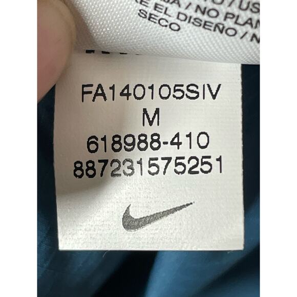 Nike Running Jacket Blue Print Size Medium Womens Windbreaker Hooded Zip Pockets - Picture 8 of 9